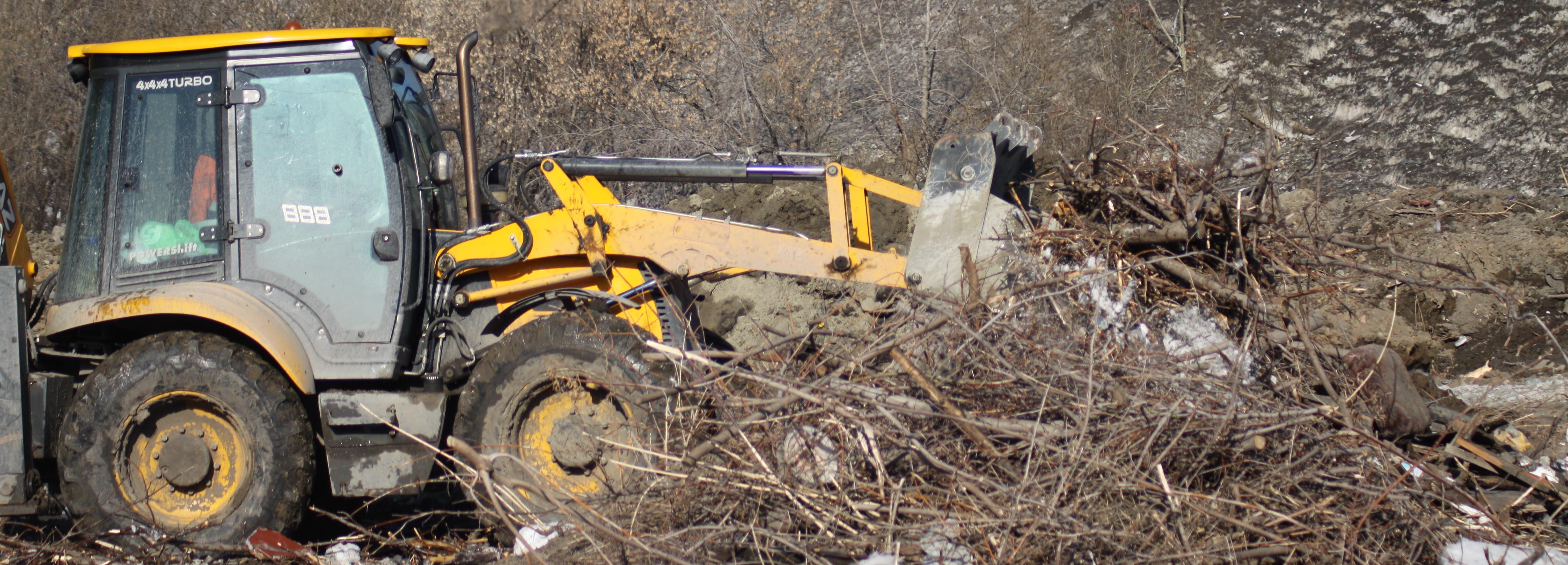 Кировский район поставил рекорд по вывозу грязи и мусора в Новосибирске