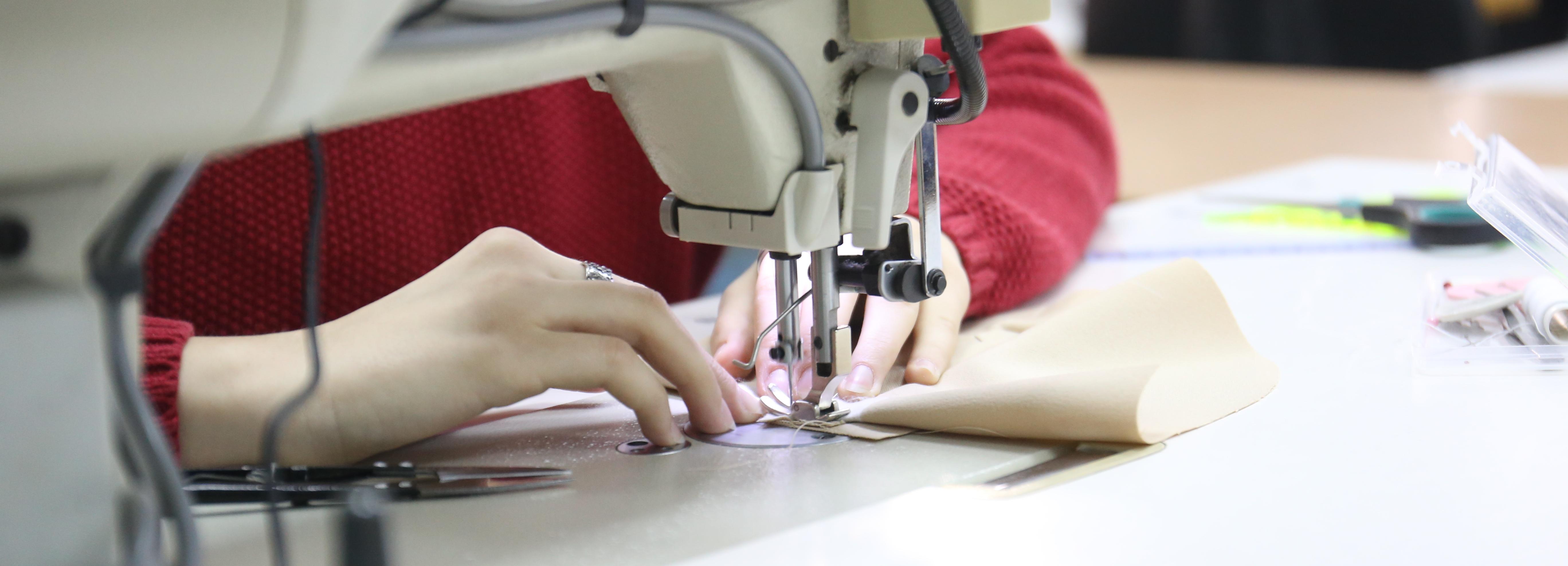 Швей-инвалидов из Новосибирска наградили за помощь бойцам СВО