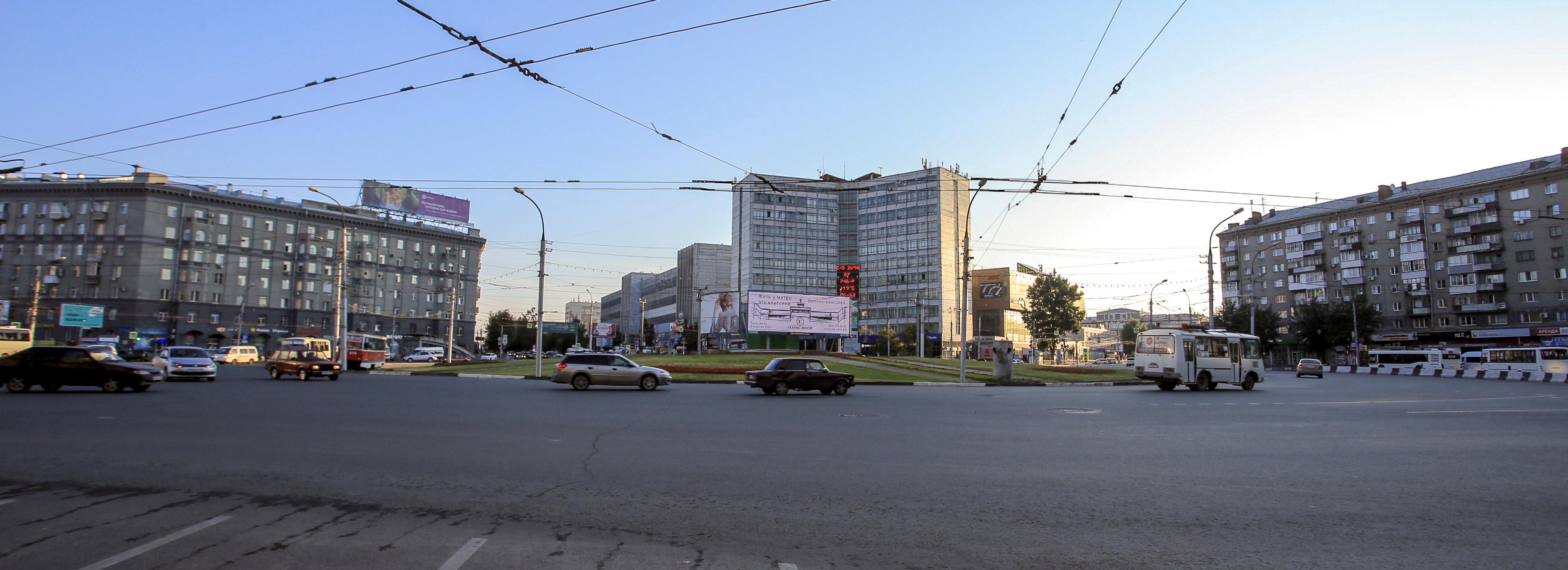 Опрос о месте для стелы трудовой доблести стартовал в Новосибирске