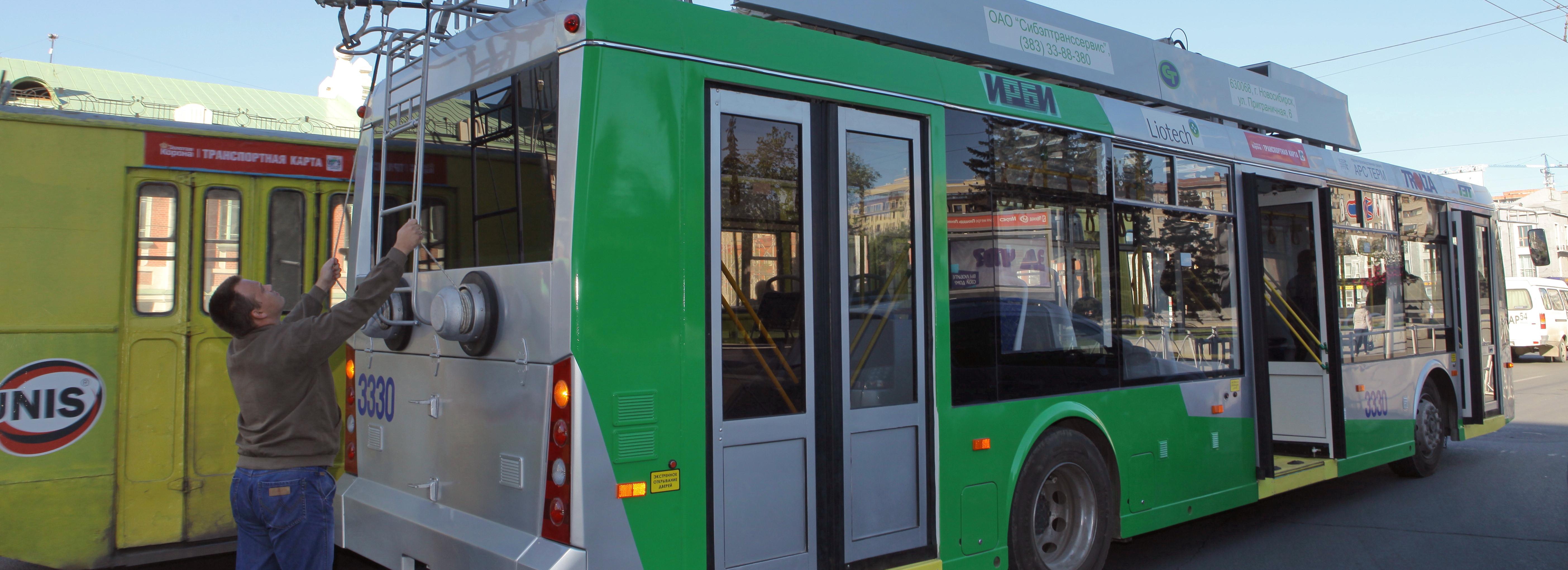 Троллейбусы пустят от храмов в пасхальную ночь в Новосибирске