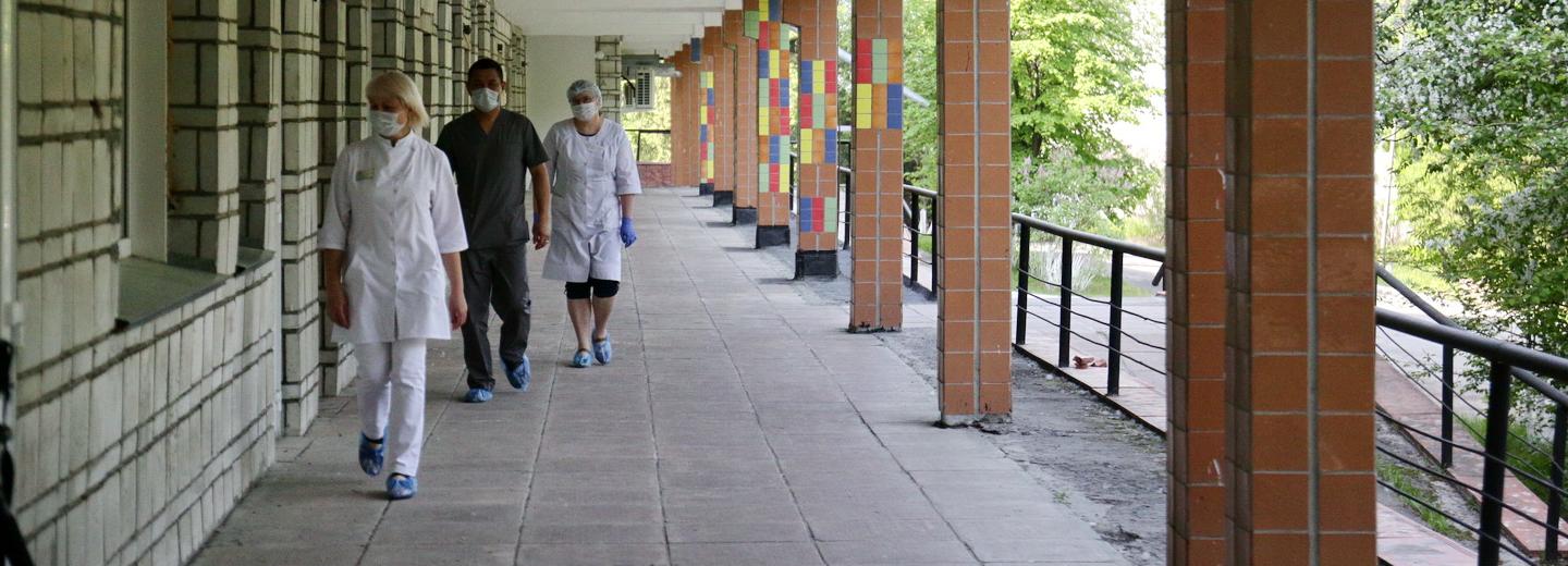 «Скорую ждали 11 часов»: как целая семья в Новосибирске переболела COVID-19