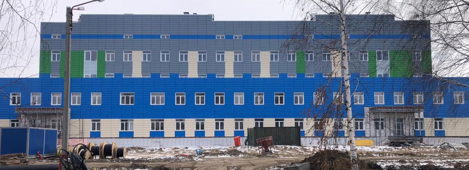 Четырёхэтажную поликлинику в Краснообске сдадут на год раньше срока