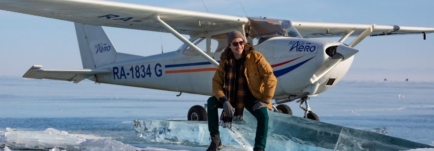 Первый раз в жизни хлопал в ладоши на посадке — самолёт сел на лёд Байкала