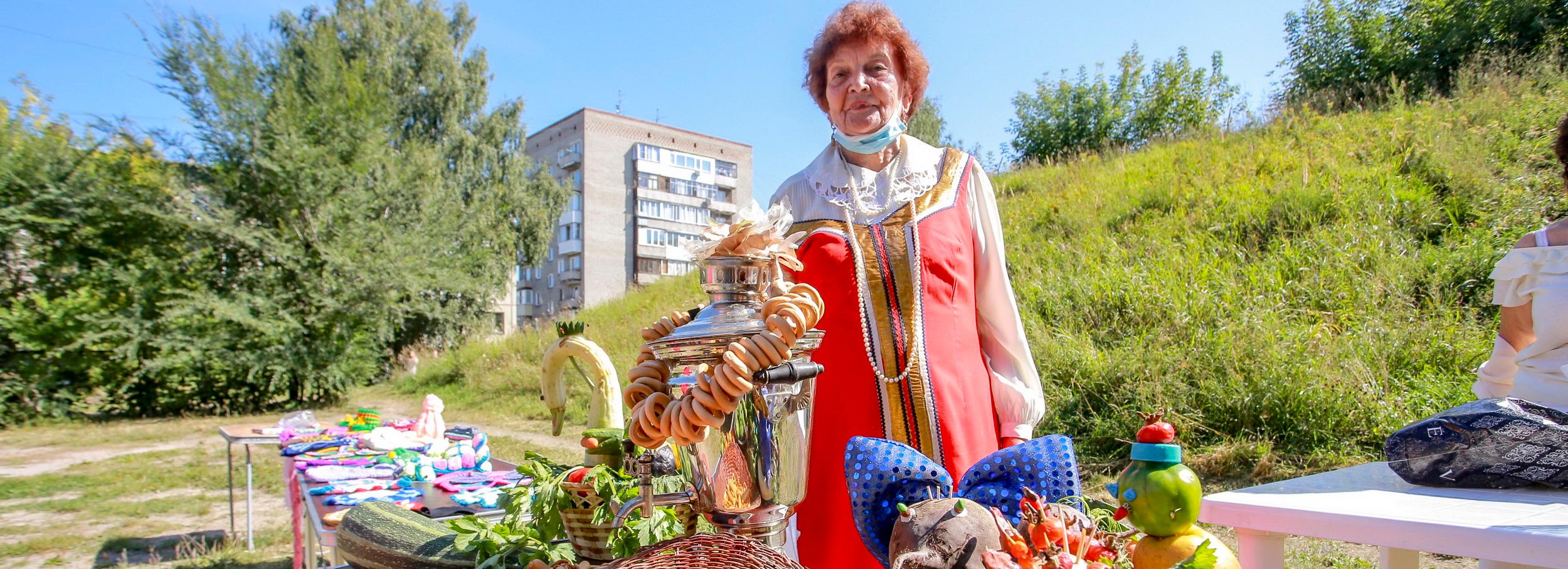 Зарядка с чемпионом и создание мини-парков: программа Дня соседей