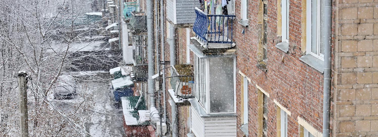 В Новосибирск идут снегопады, порывистый ветер и метели