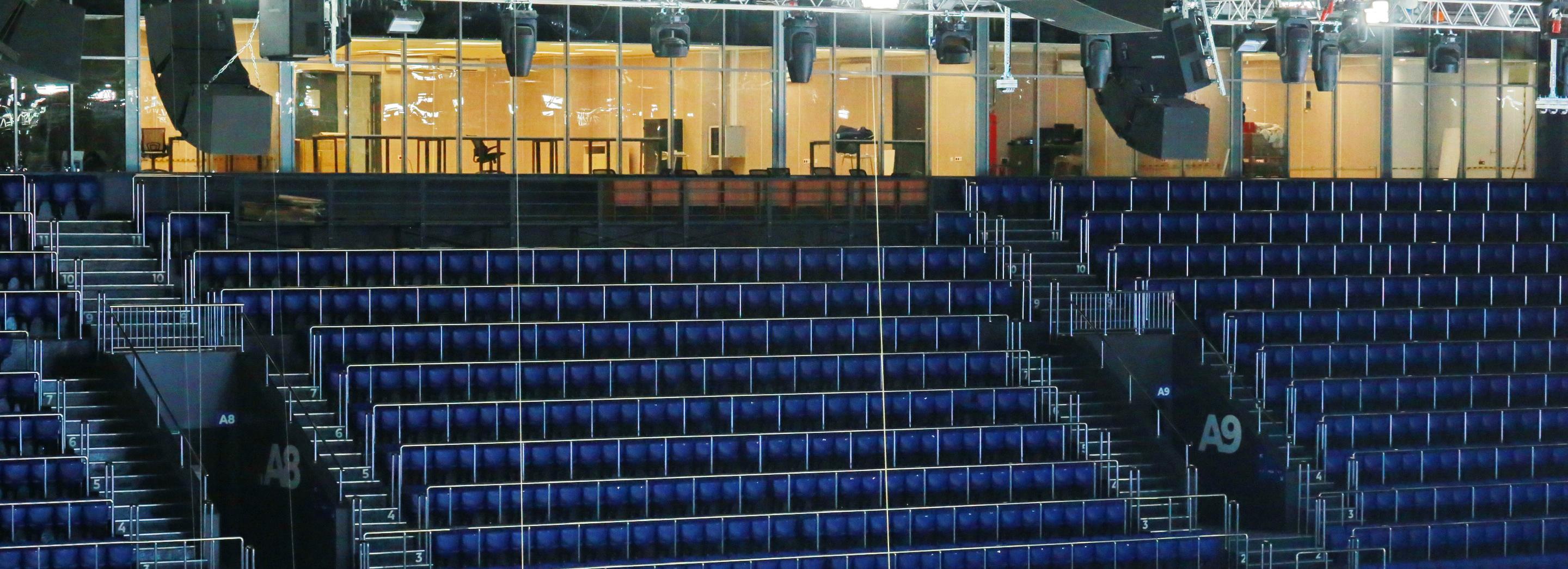 Хоккейная «Сибирь» сняла видео с переездом в ЛДС на берегу Оби