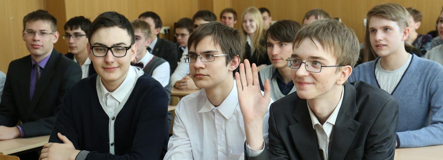 Колледж НГУ перевели на дистанционку из-за коронавируса