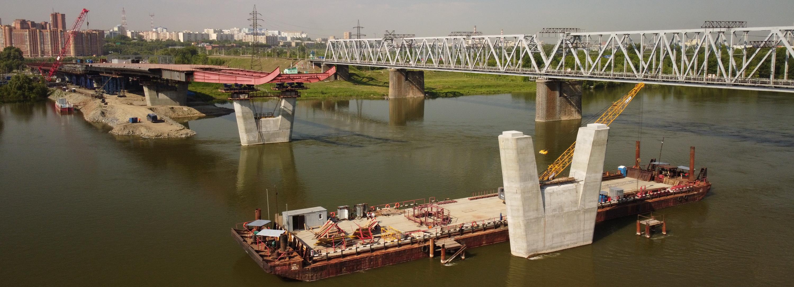 261 день будут возводить пилон четвёртого моста в виде буквы «Н»