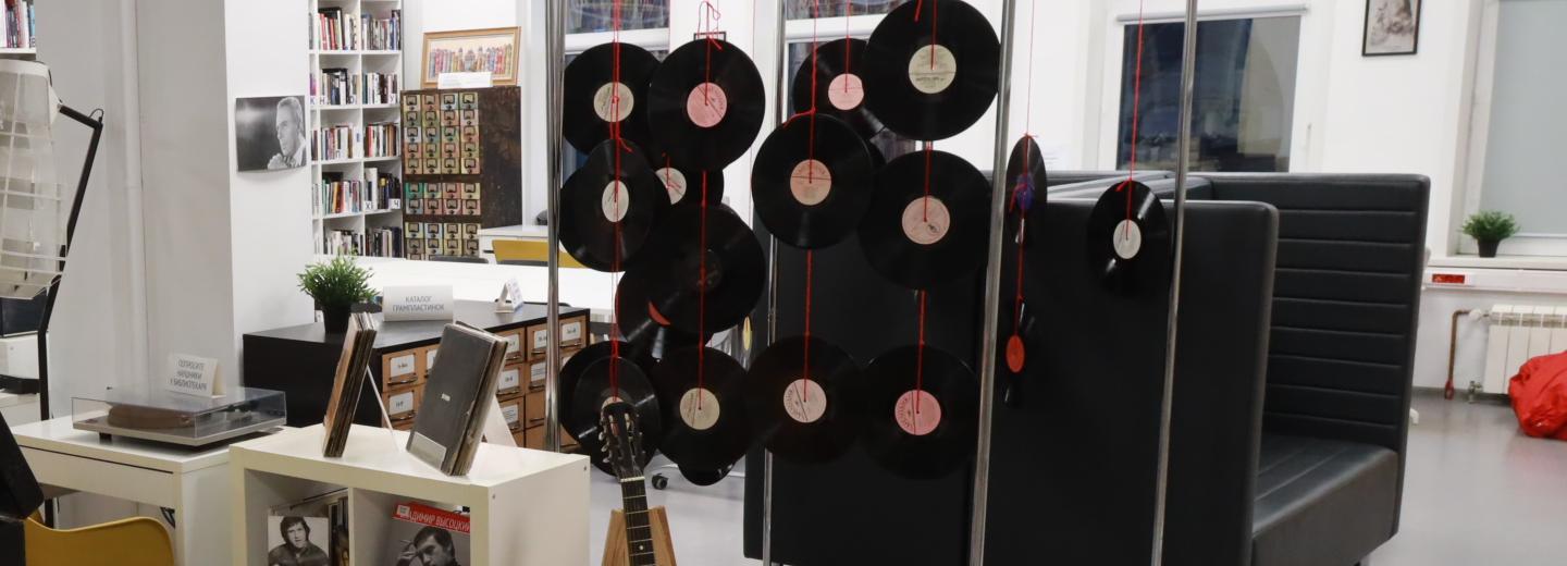 Завод виниловых пластинок фирмы «Мелодия» заработал в Новосибирске