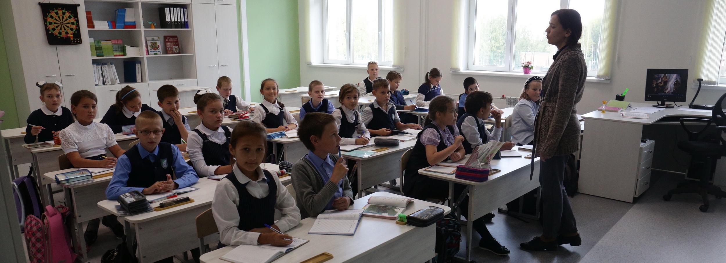 Отечественные планшеты раздадут учителям по новому нацпроекту