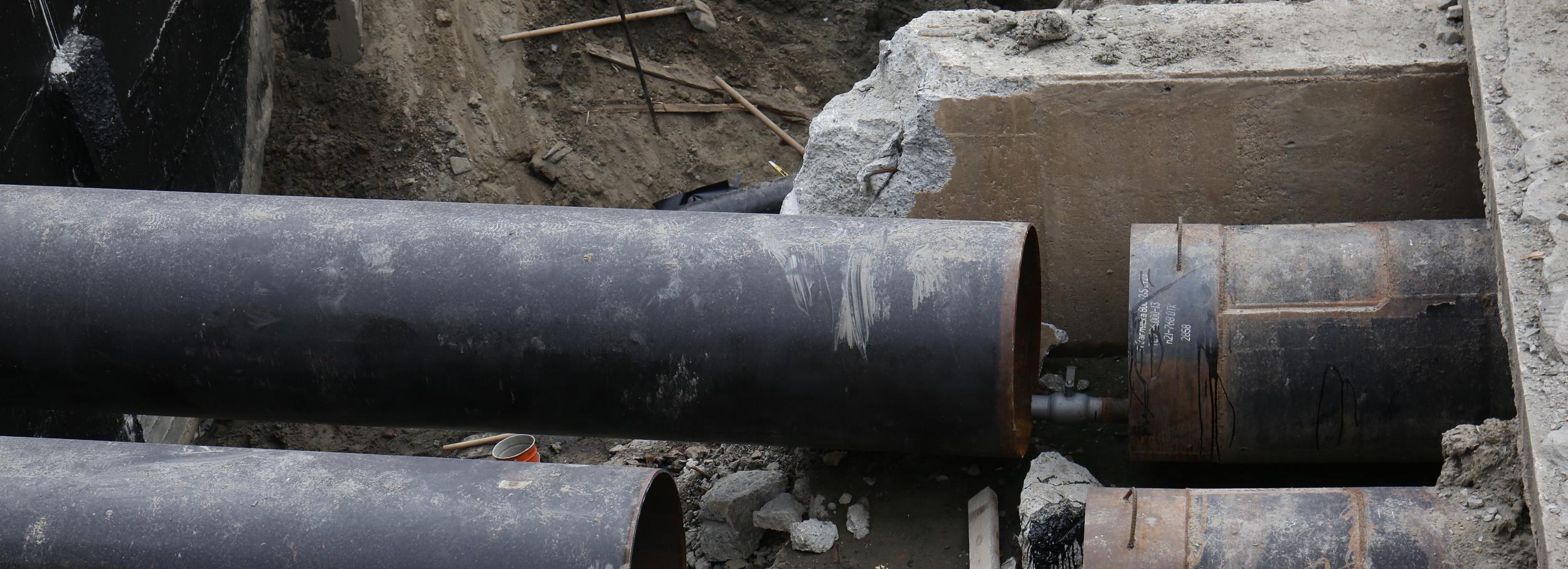 Движение на ОбьГЭСе ограничили до 20 декабря из-за ремонта теплосети