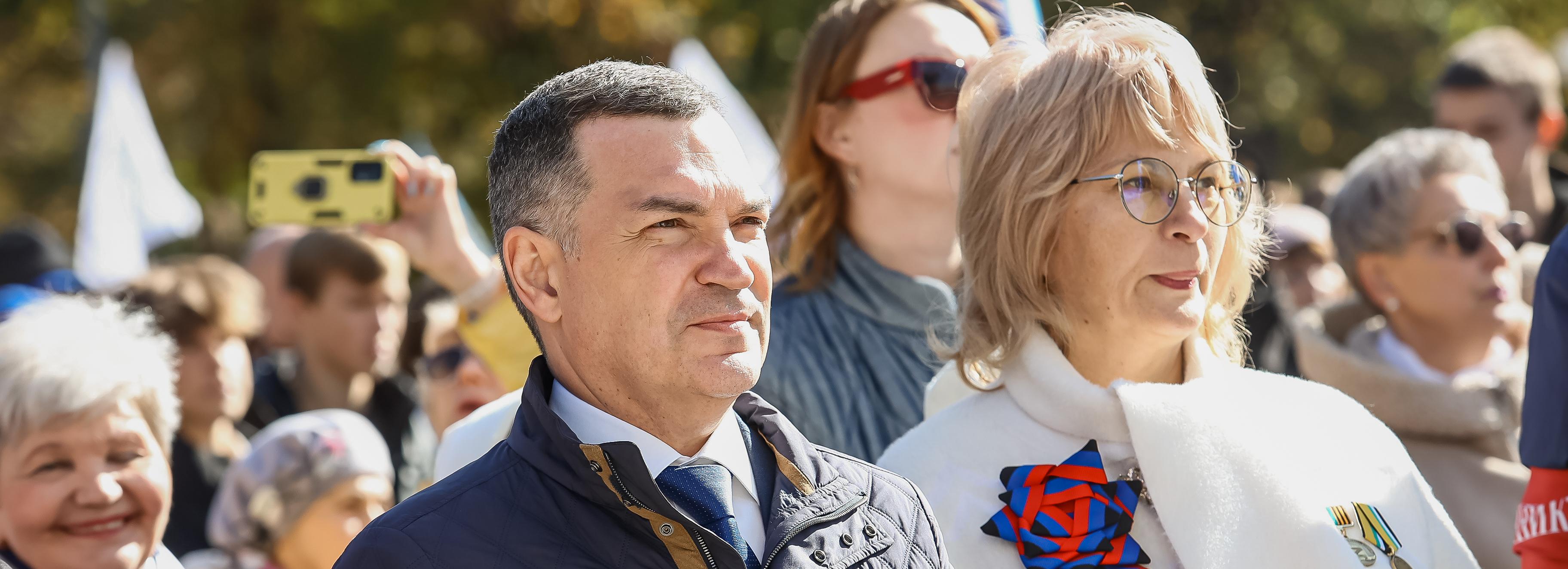 «Жить свободно»: мэр Кудрявцев выступил на митинге в Центральном парке