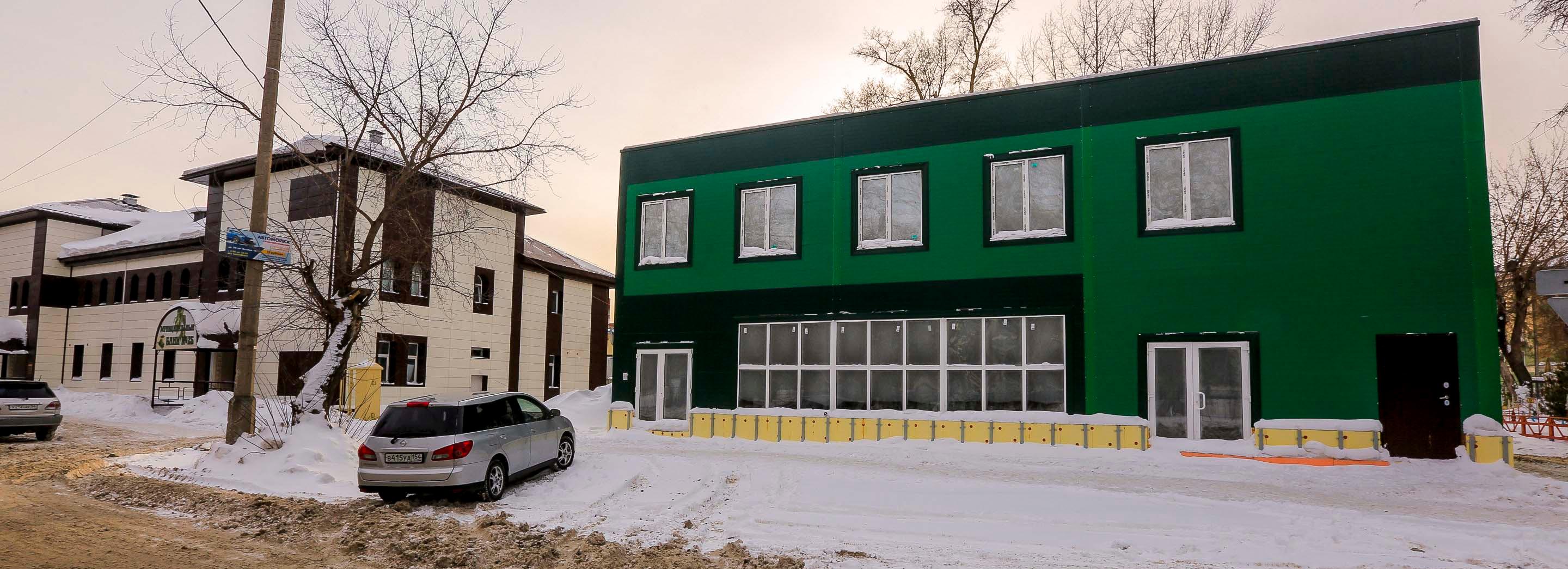 Суд отказал в сносе странного зелёного павильона на Богдашке