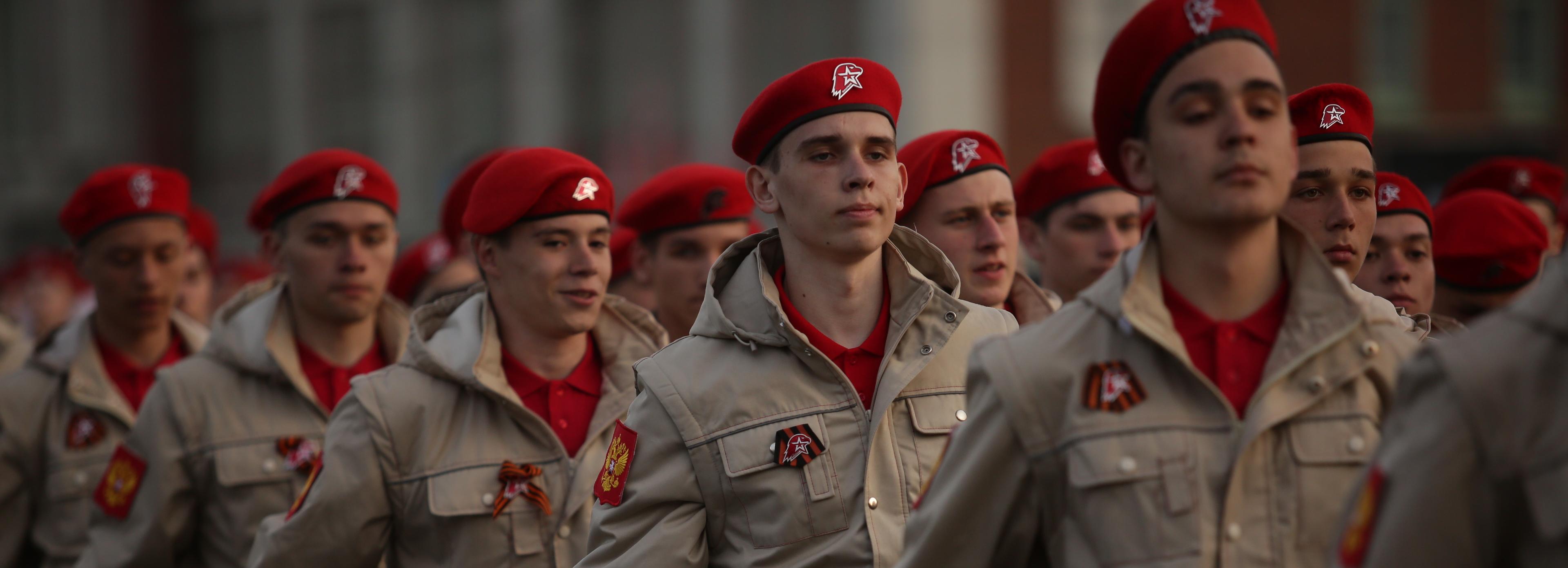 Танки в городе: на центральной площади прошла репетиция парада Победы