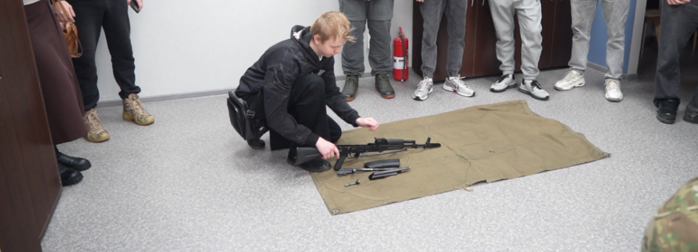 Студенты осваивают навыки бойцов в центре содействия СВО в Новосибирске