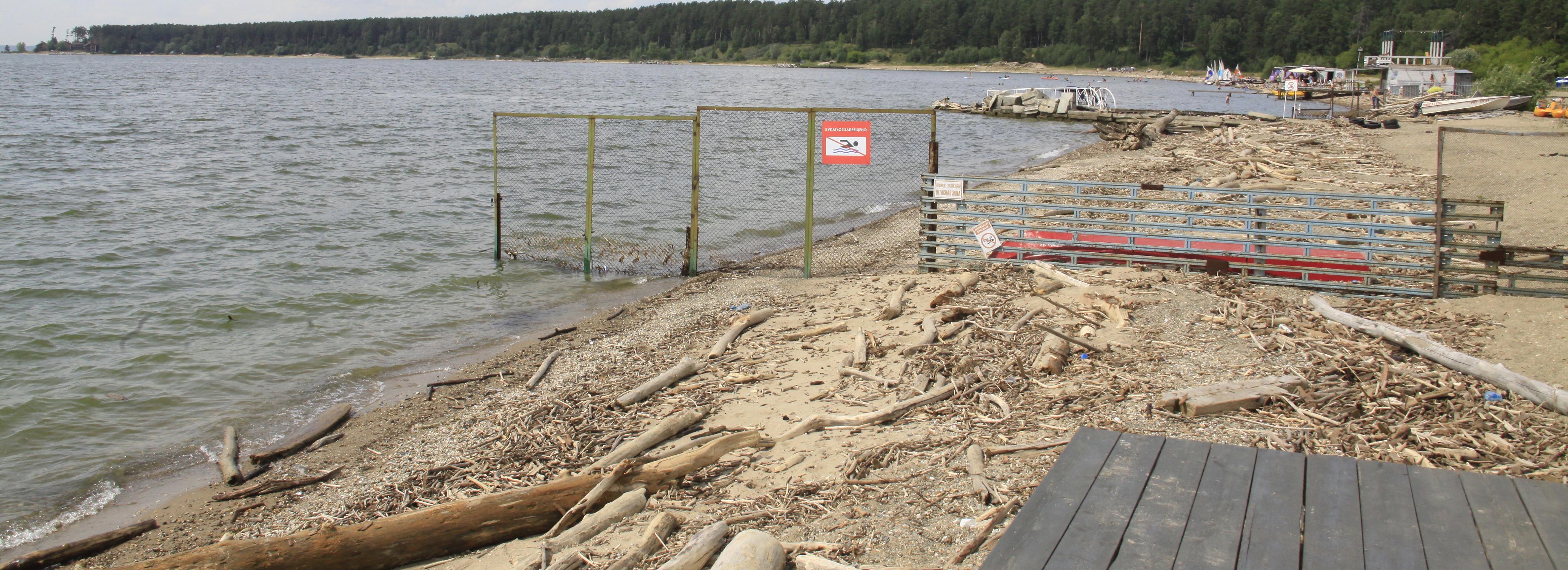 Центральный пляж Академгородка передадут городу в два этапа
