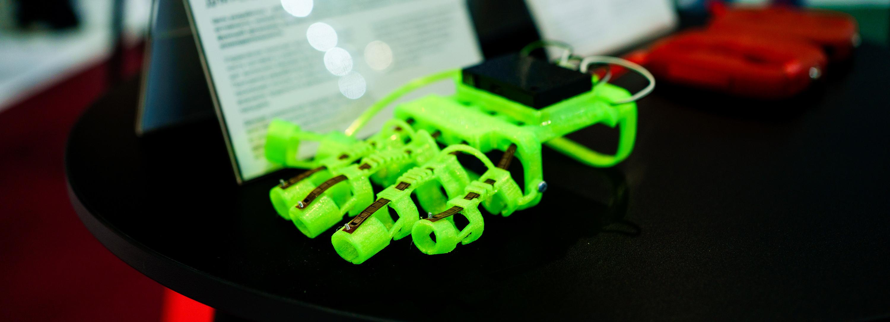 «Перчатку» для восстановления после инсульта разработали в Новосибирске