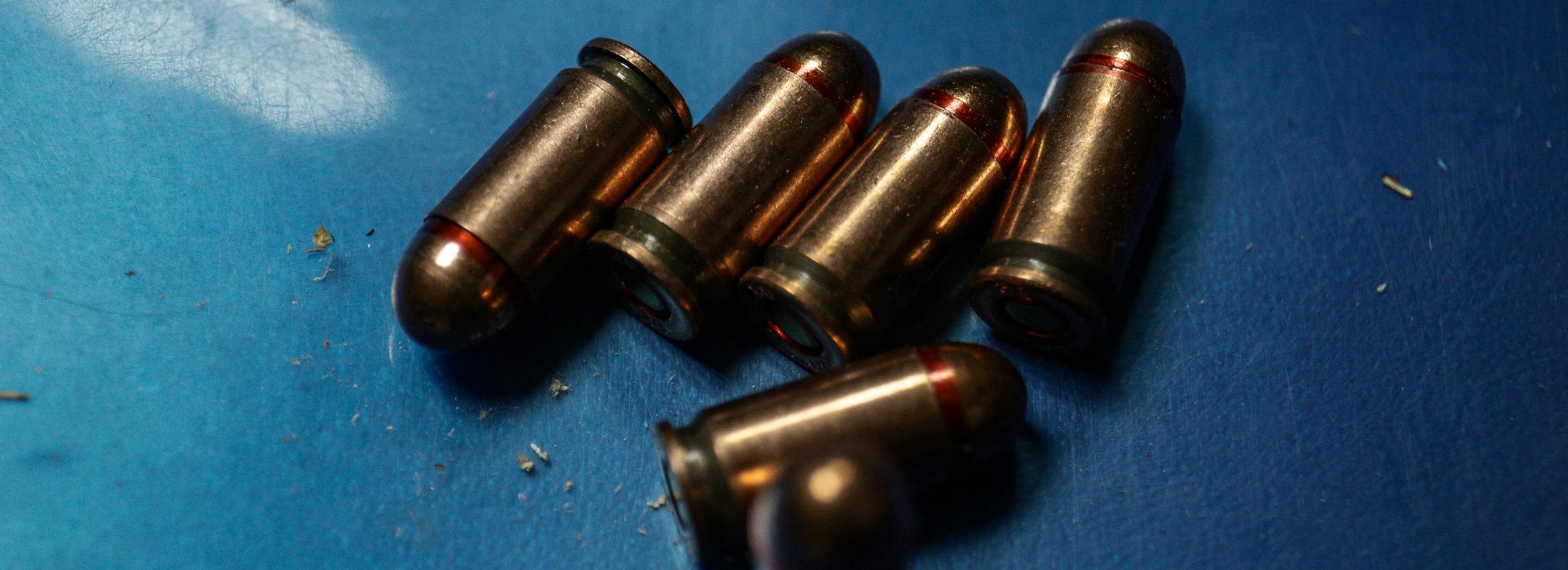 Наркодиспансер отказал в выдаче оружия каждому шестому новосибирцу