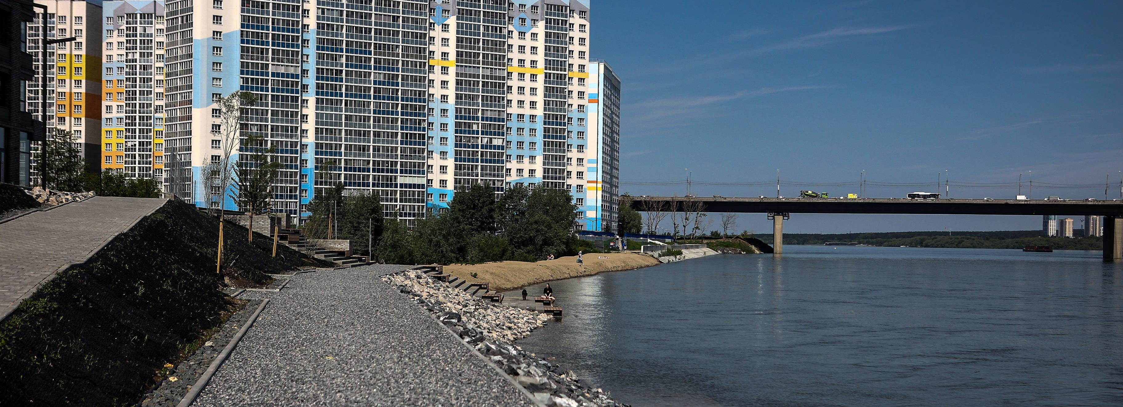 Как выглядит новая набережная у ЖК «Венеция» и «Ясный берег»: 20 фото