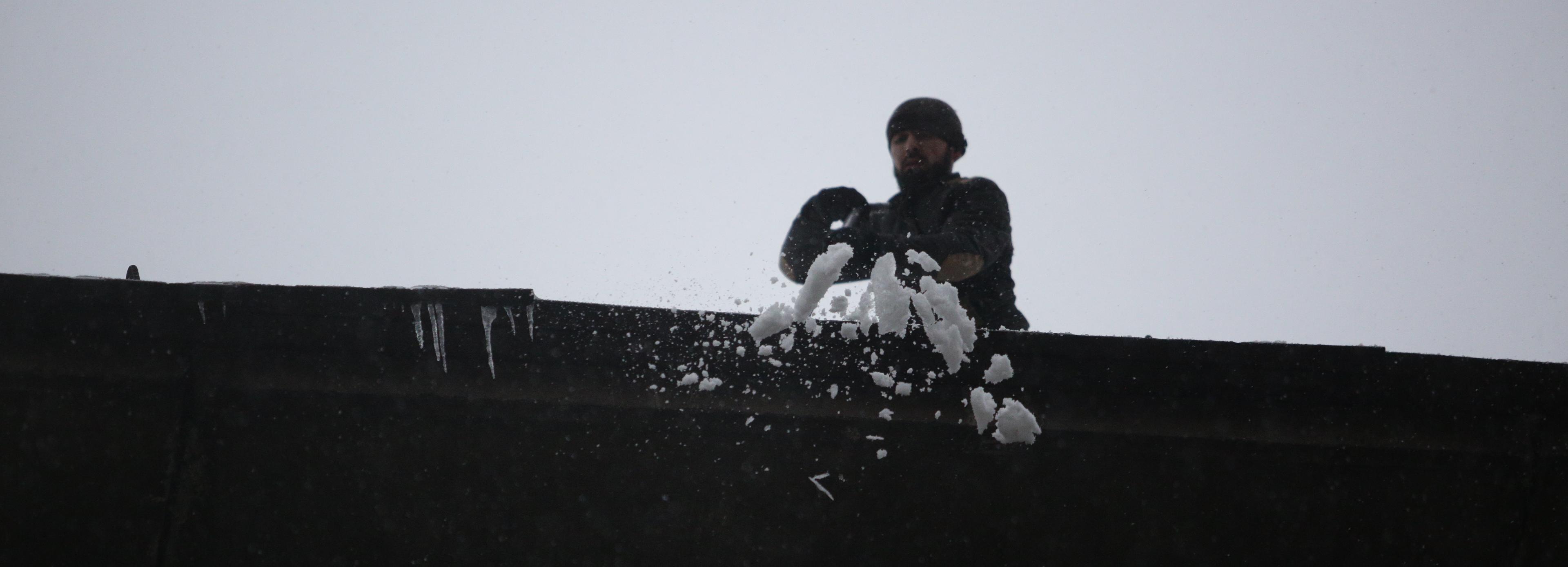 97% скатных кровель очистили от снега и наледи в Новосибирске