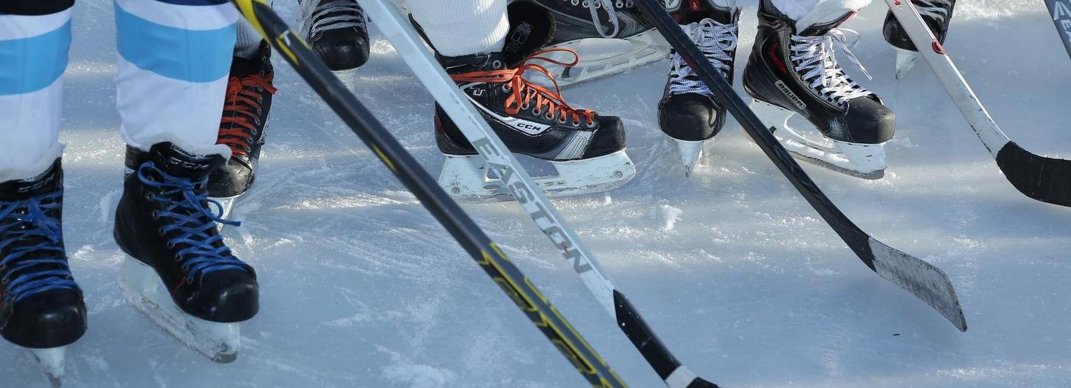 Мэр Кудрявцев поздравил новосибирских хоккеисток с отличным выступлением