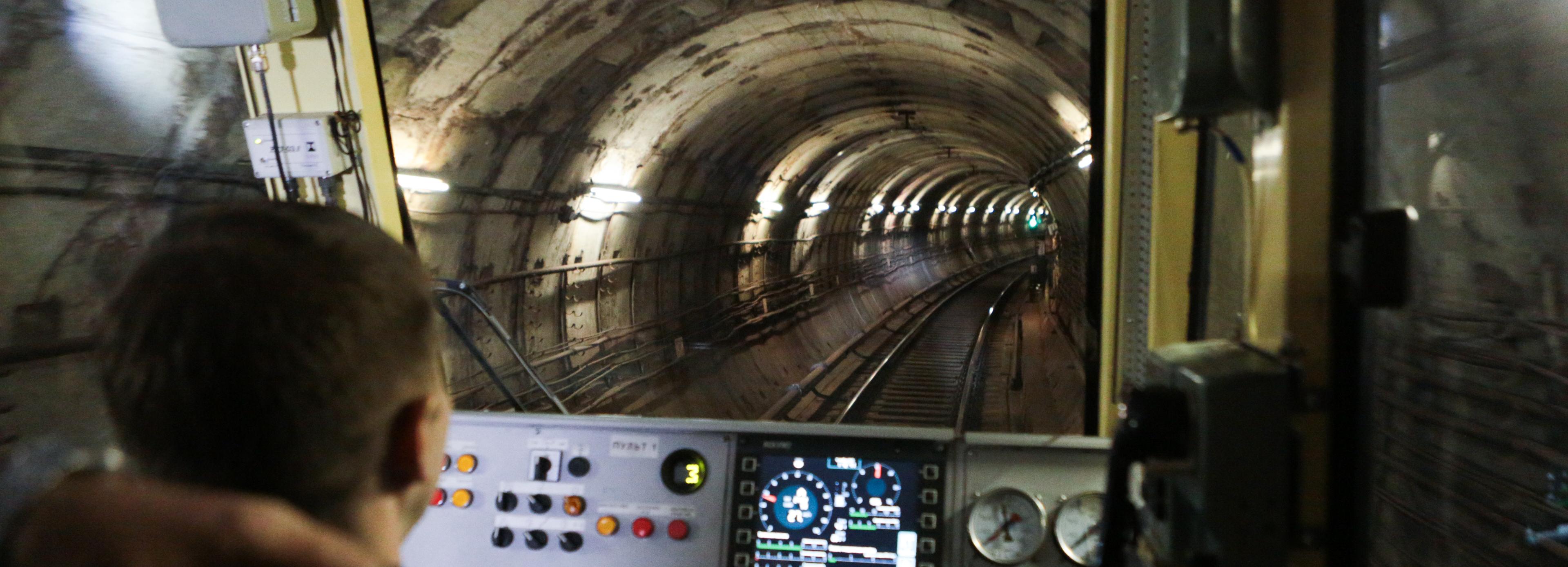 Сверхпрочные стёкла установят на новые поезда в метро Новосибирска