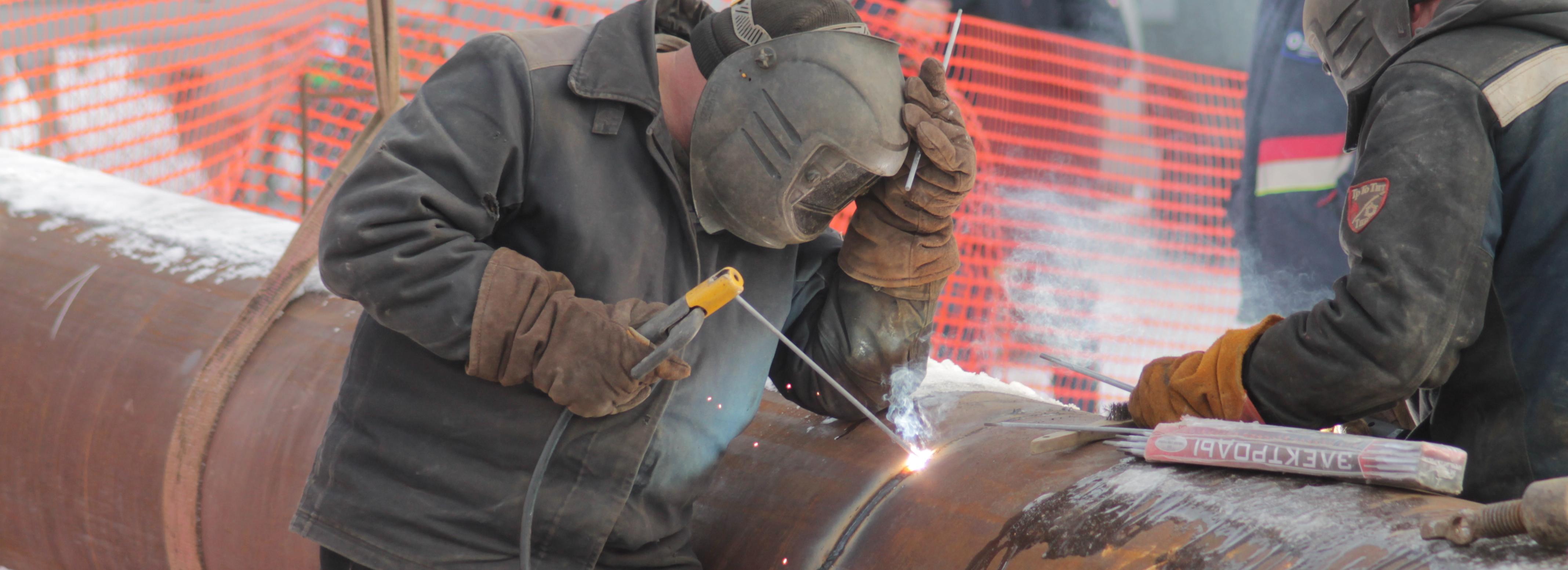 Отремонтировать трубу на улице Лазарева постараются в кратчайшие сроки