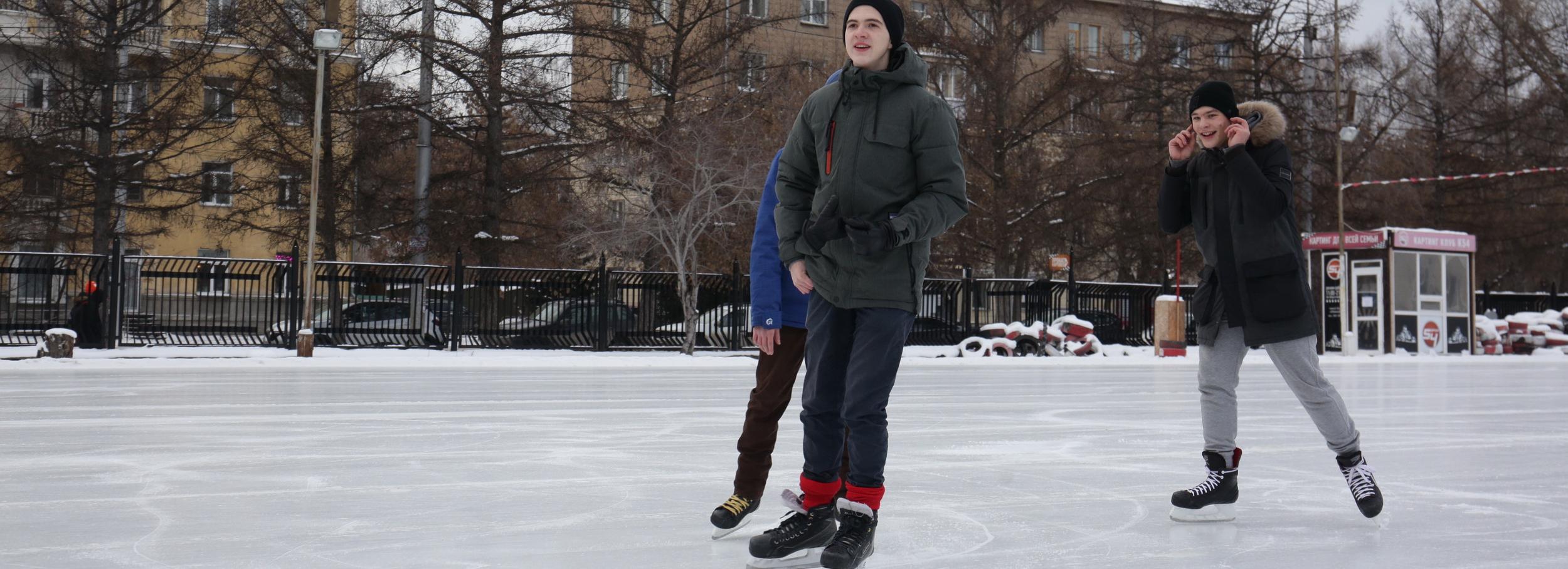 На «Спартаке» открыли каток с кафе и бесплатным Wi-Fi