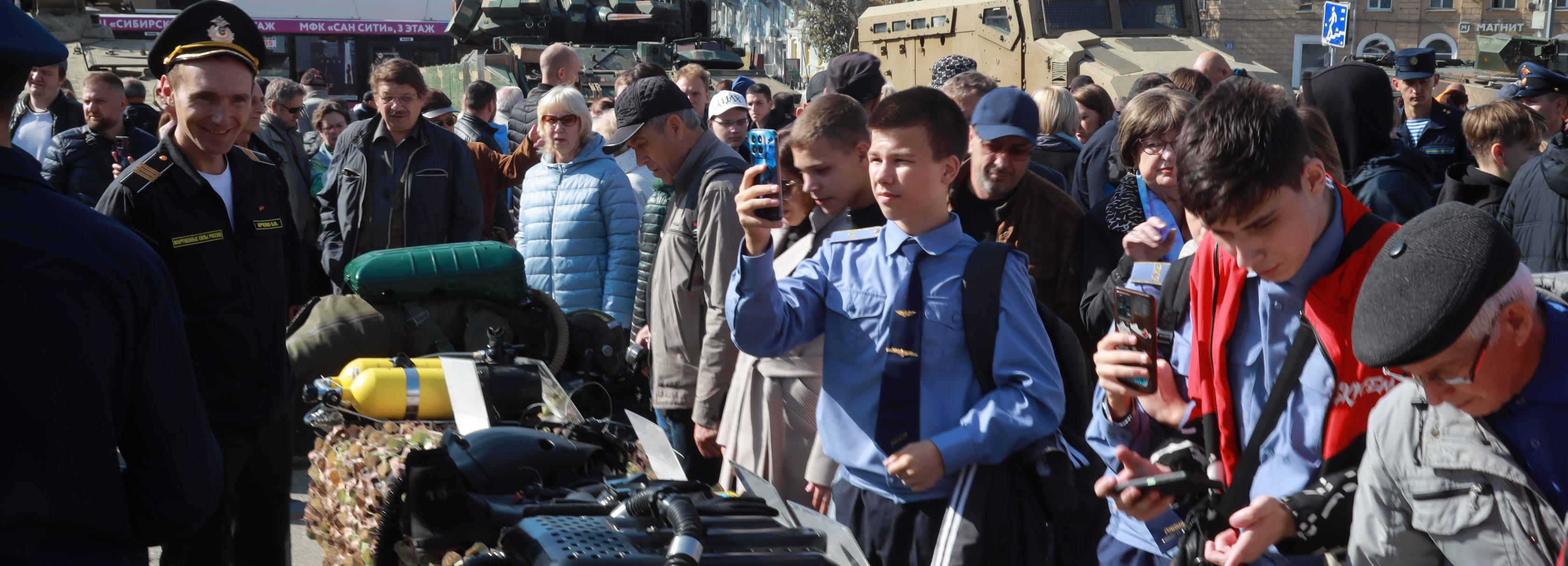 Выставку трофеев НАТО посетили больше 175 тысяч новосибирцев