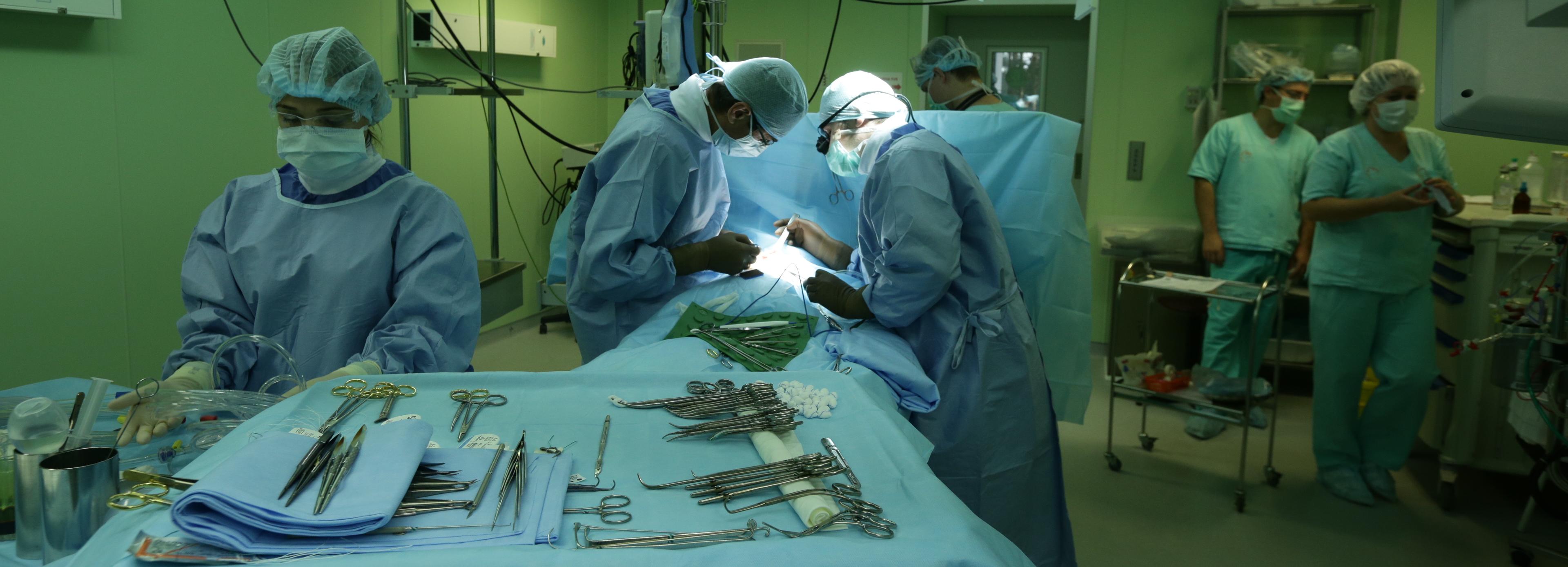 Новосибирские хирурги спасли младенца с редким пороком сердца