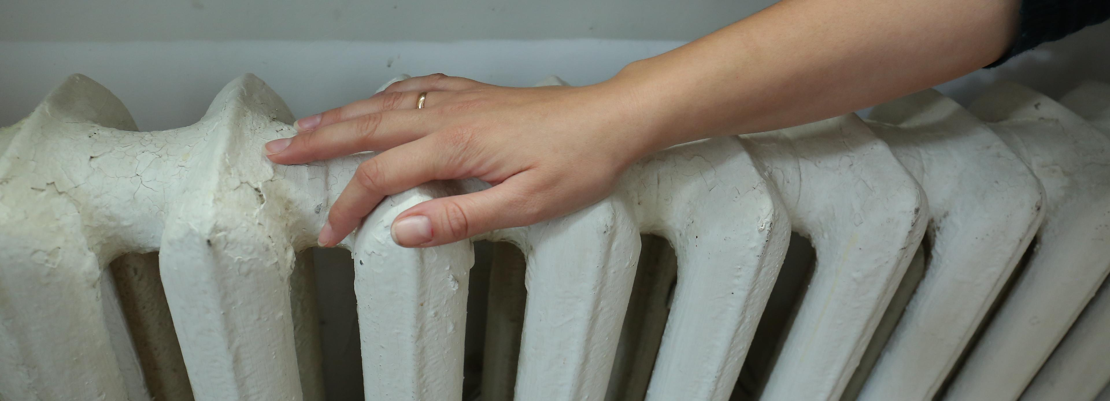 Батареи нагрелись ещё в 18 домах на левом берегу