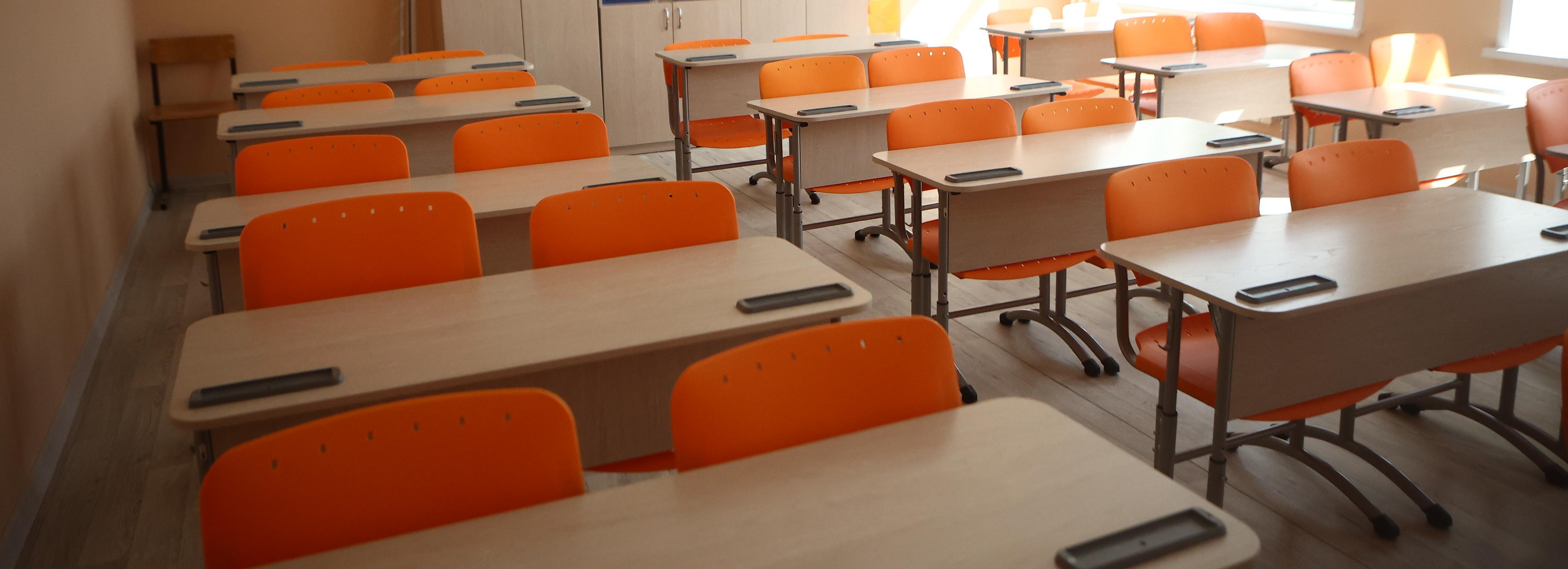 Три тысячи мест в детсадах и школах создадут по КРТ в Новосибирске