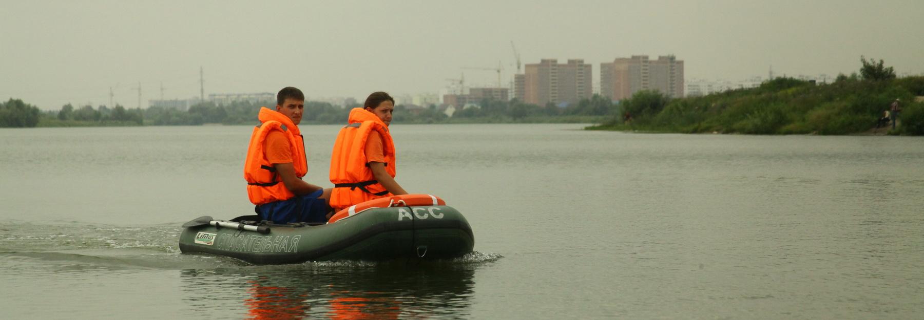Спасатели о гибели семьи в Оби: «Здесь ямы, течение и водовороты»