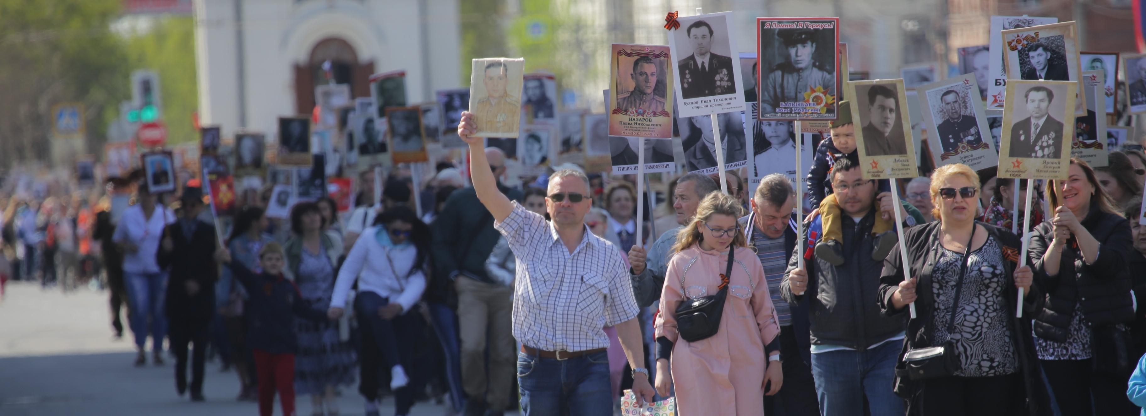 Более 100 экранов в Новосибирске покажут «Бессмертный полк» 9 мая