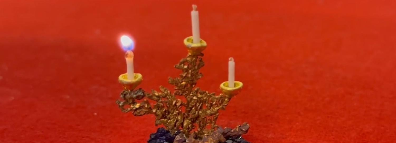 Самую маленькую свечку в мире сделал новосибирец Владимир Анискин