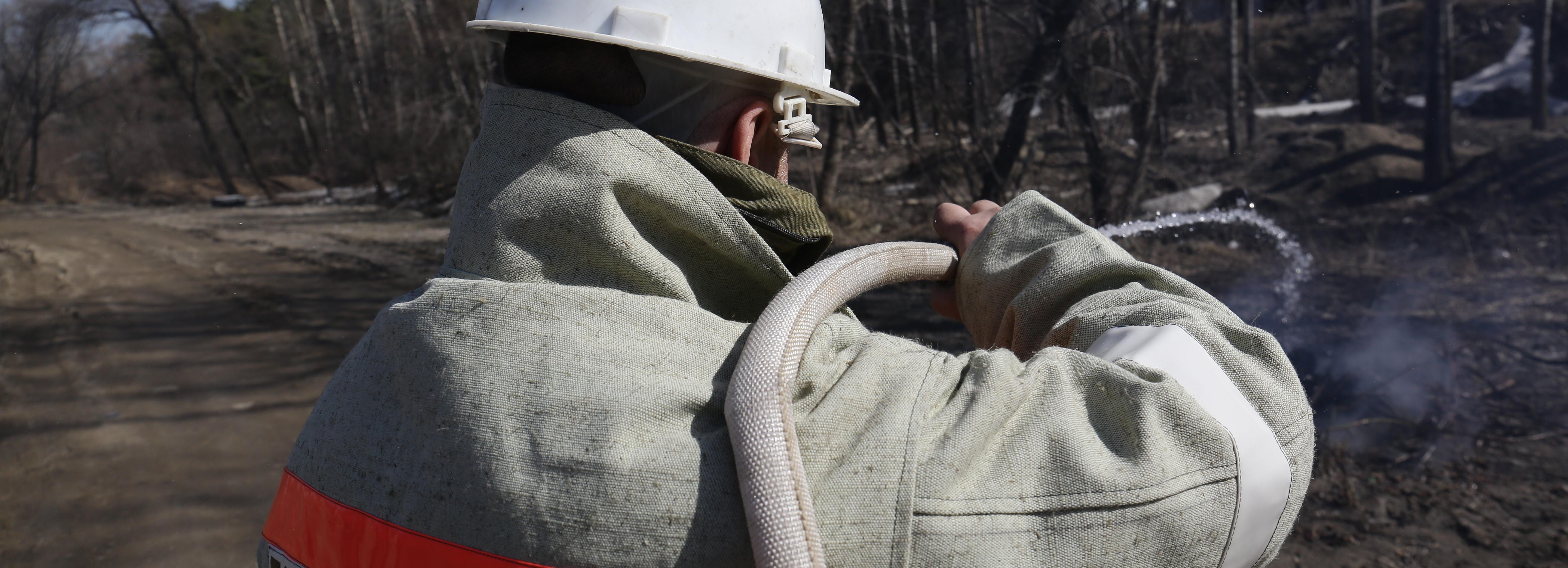 Новосибирцев предупредили о высоком риске пожаров на выходных