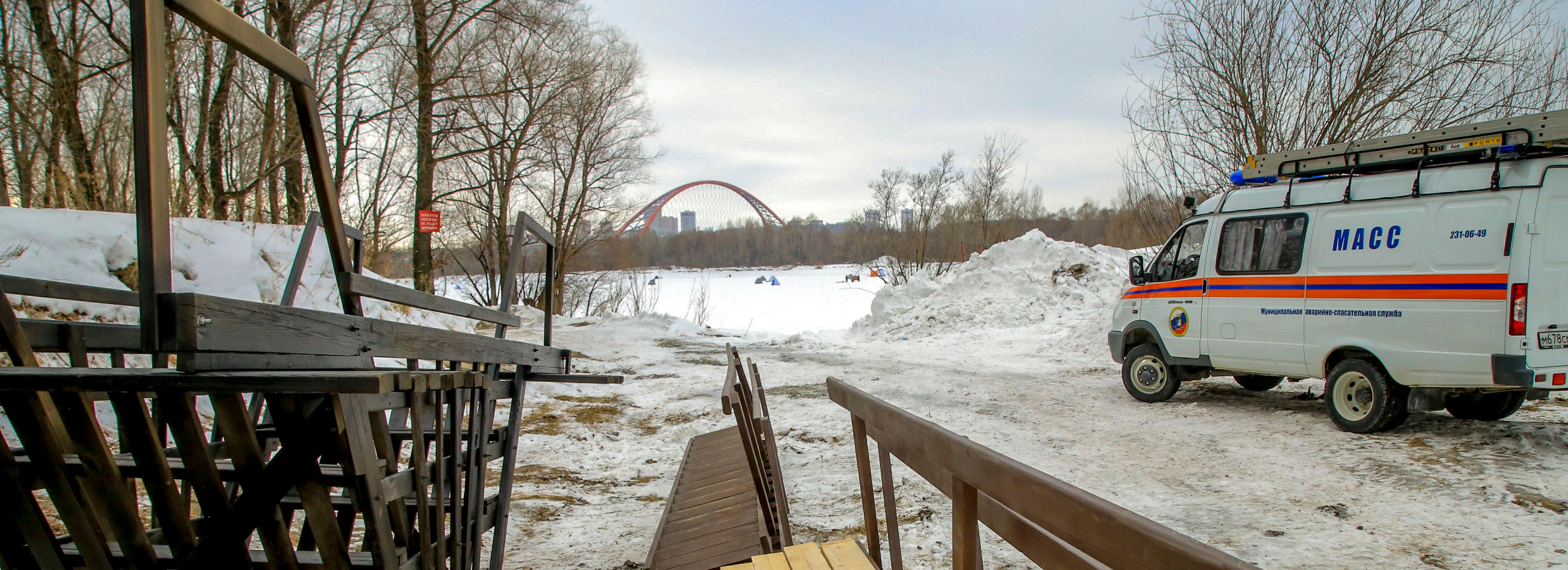 Четыре нелегальные купели засыпали снегом и льдом в Новосибирске
