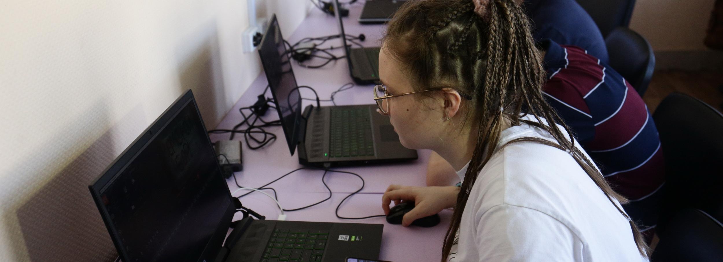 Игру по ПДД готовят для «Технопрома» новосибирские школьники