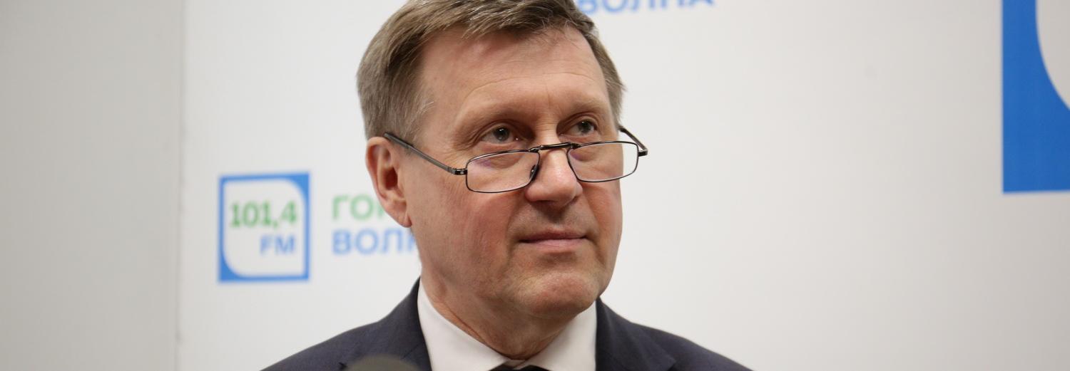 Мэр рассказывает о парках и скверах в прямом эфире на «Городской волне»