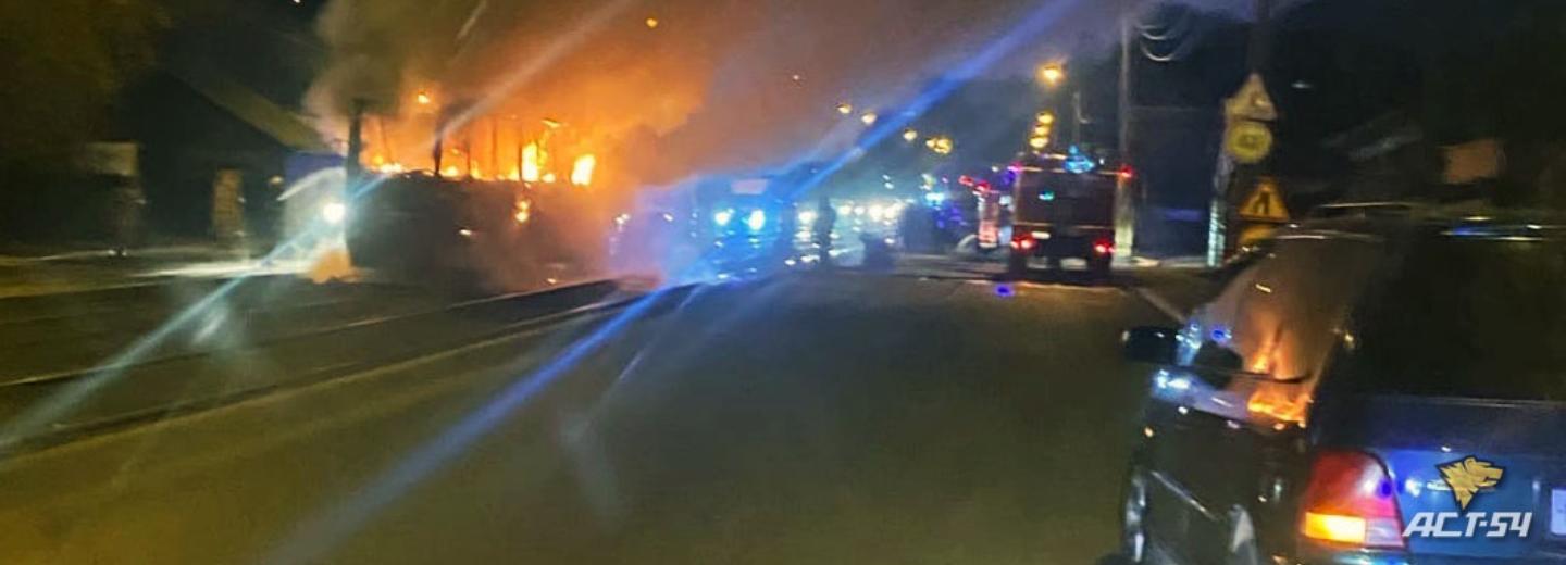 На Волочаевской полностью выгорел трамвай №14