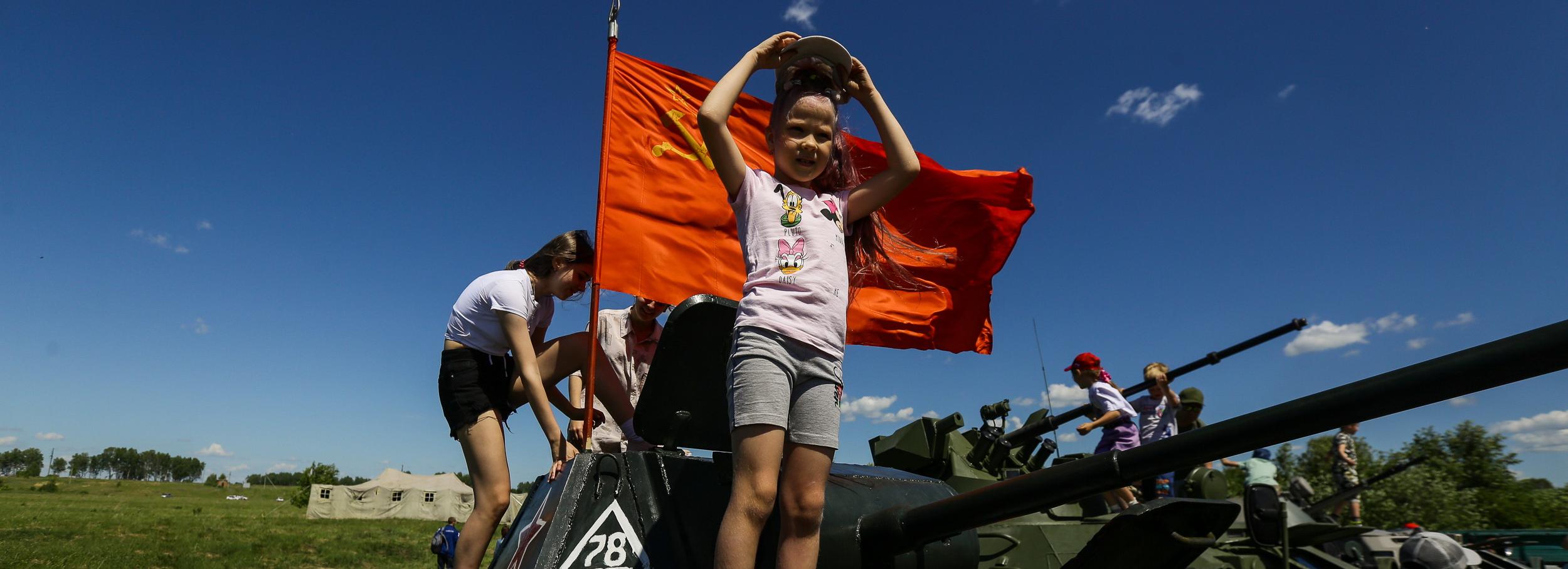 Античные легионеры, «афганцы» и Пётр I: фото с «Сибирского огня»