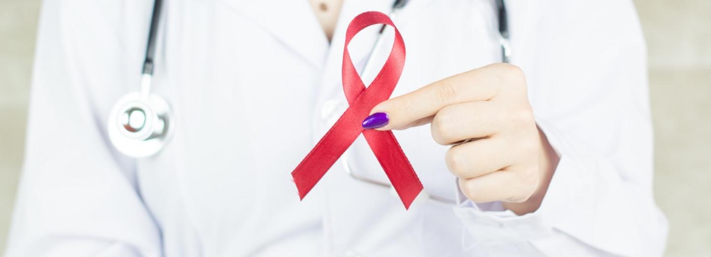 «Остров» для женщин с ВИЧ ищет отказывающихся от терапии пациенток