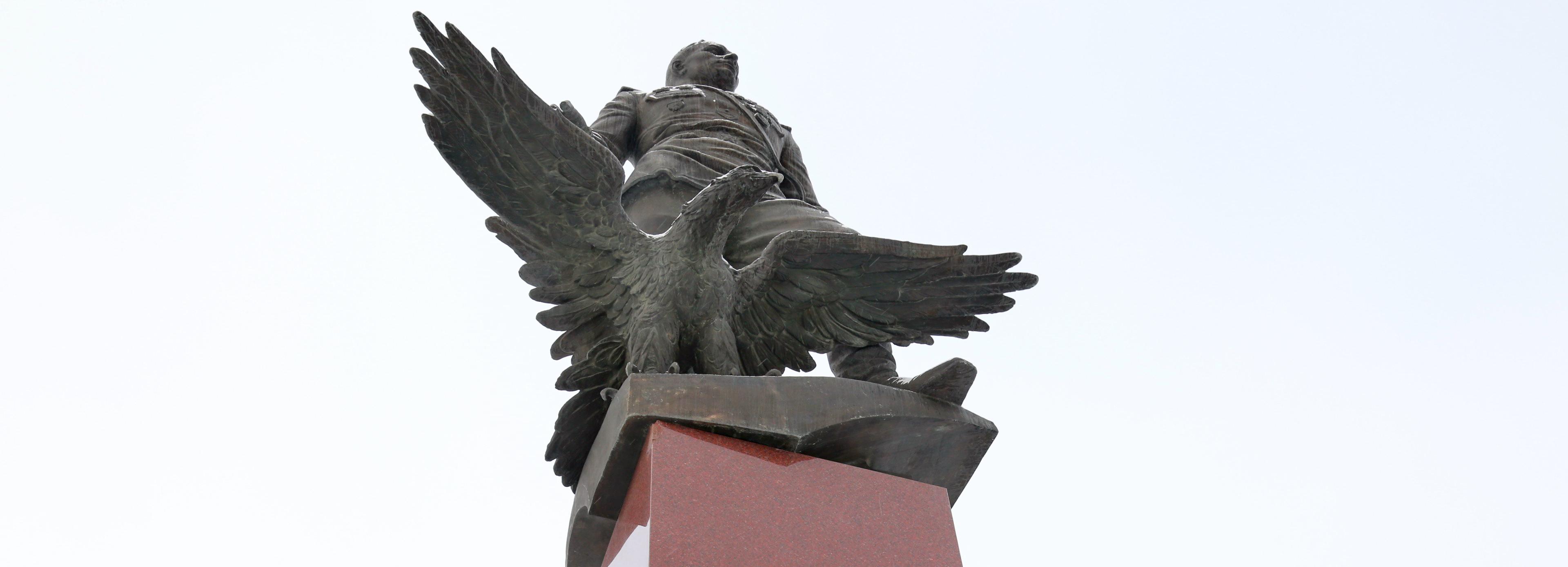 110-летие Покрышкина отметили почётным караулом в Новосибирске