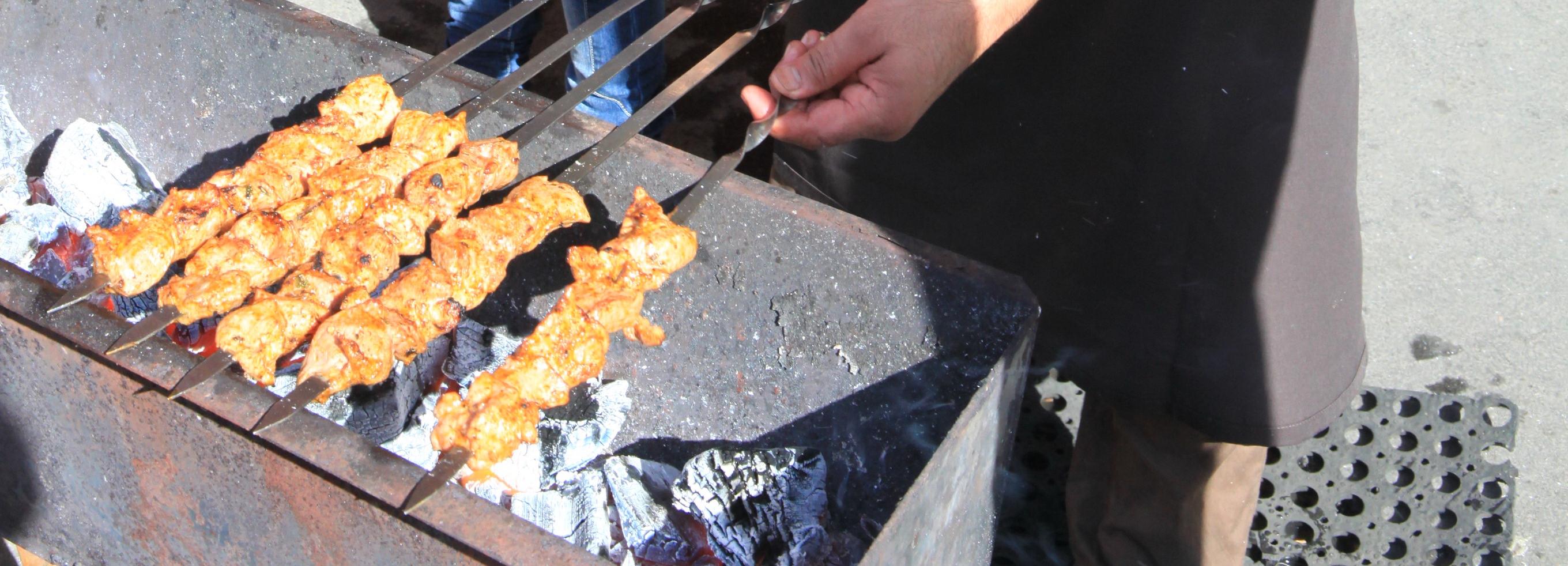 Как пожарить шашлык на природе и не нарваться на штраф