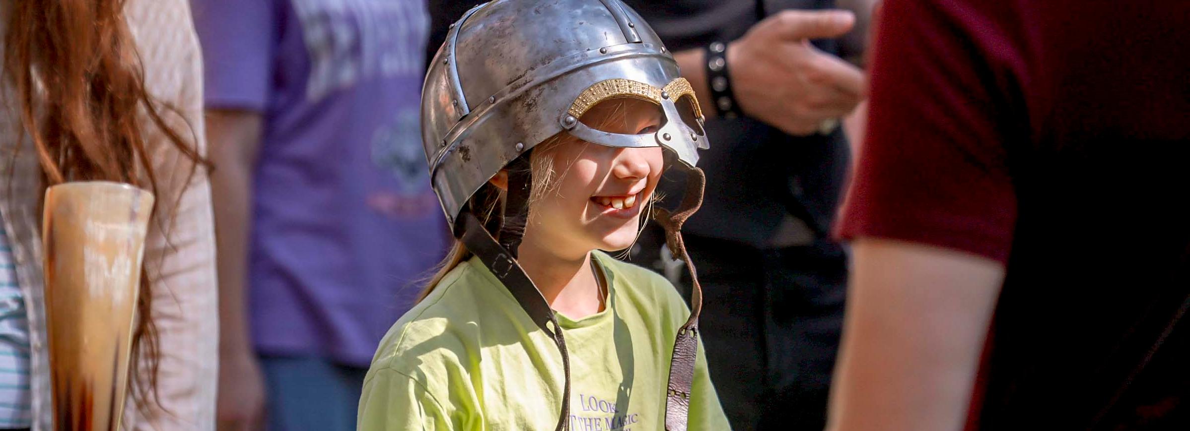 Рыцари сразились на юбилейном «Княжьем дворе» в Новосибирске