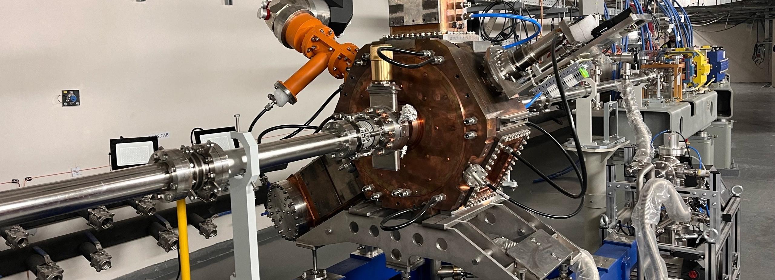 Старт СКИФа: линейный ускоритель запустили физики-ядерщики СО РАН