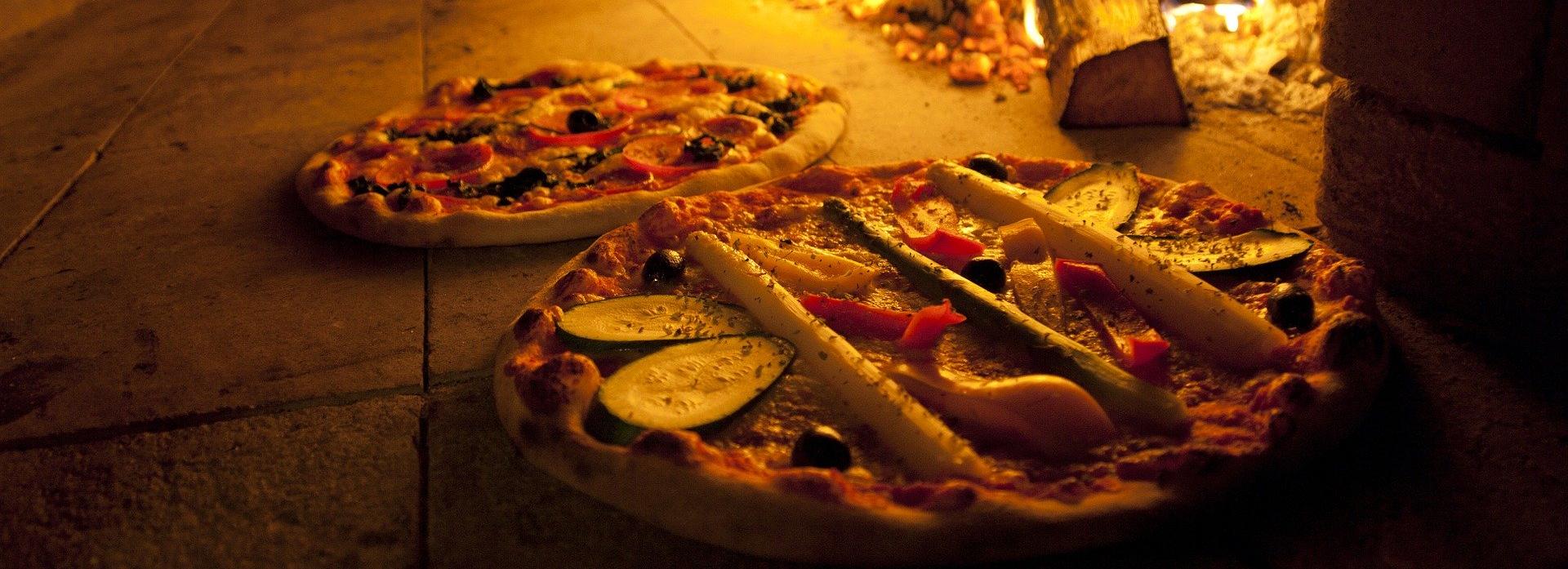 Работа в Новосибирске: пулемётчик, пиццмейкер и православный плотник