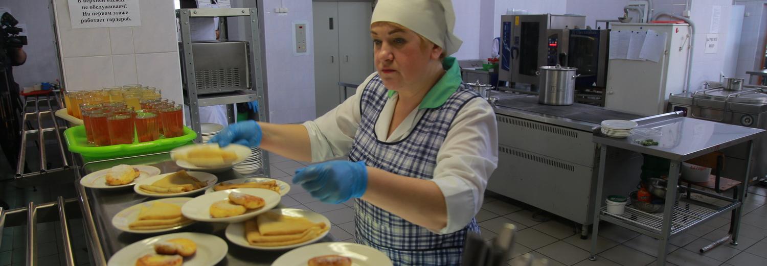 Бесплатное питание: чем будут кормить школьников с 1 сентября