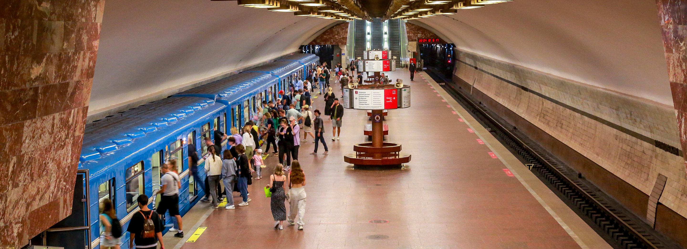 Метро Новосибирска в День города продлит работу до часу ночи