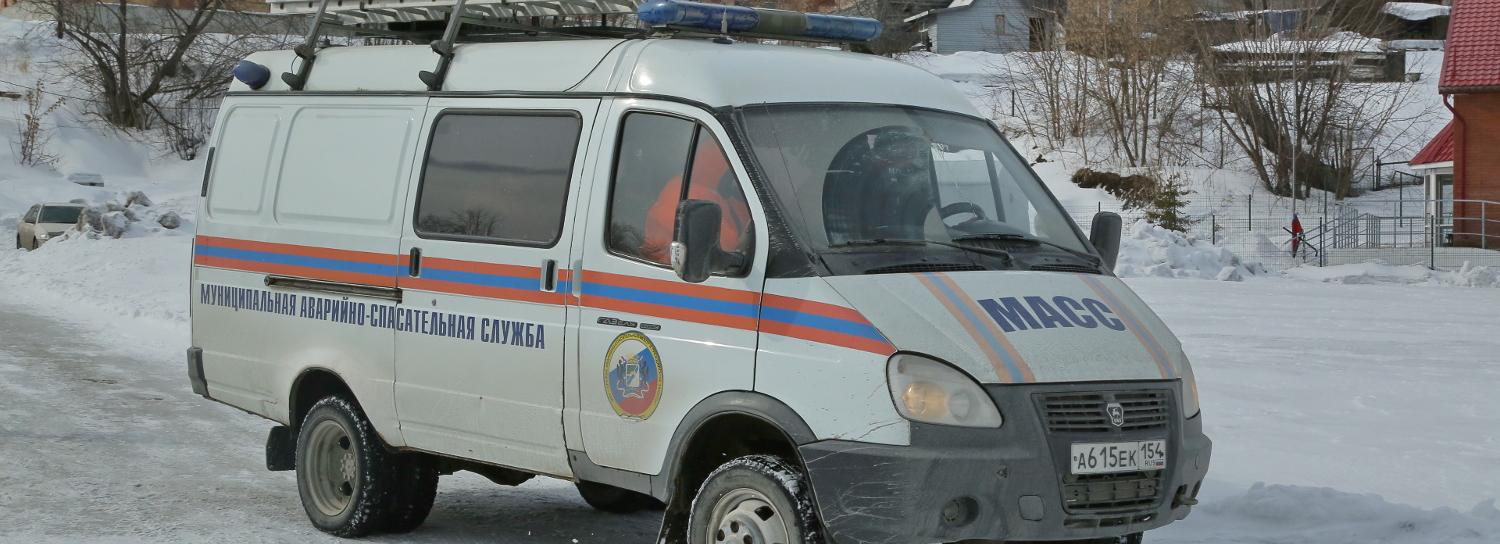 Замёрзшего лыжника достали из 250-метрового оврага в Новосибирске